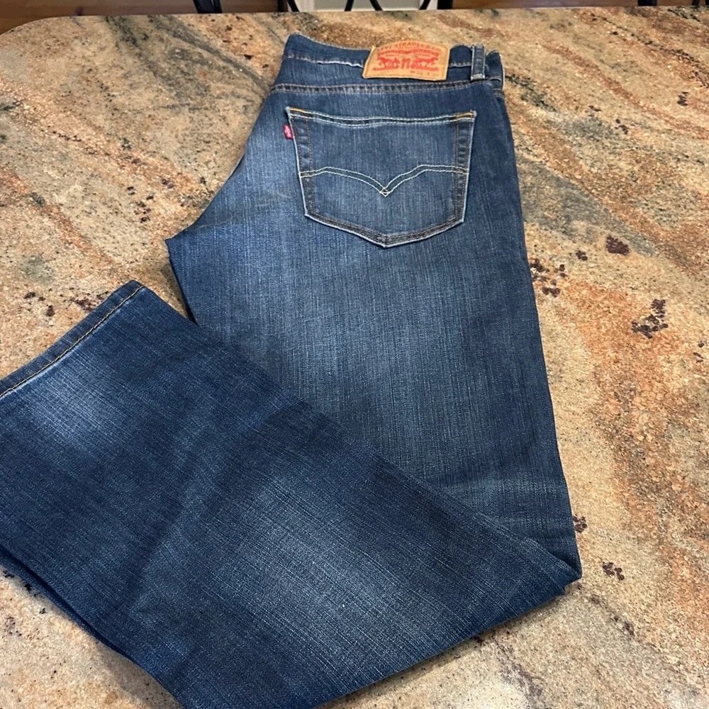Levi's Men's Blue Straight Jeans